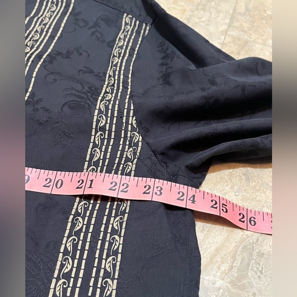 Tommy Bahama Men's Shirt Sz. L. - Picture 8 of 10